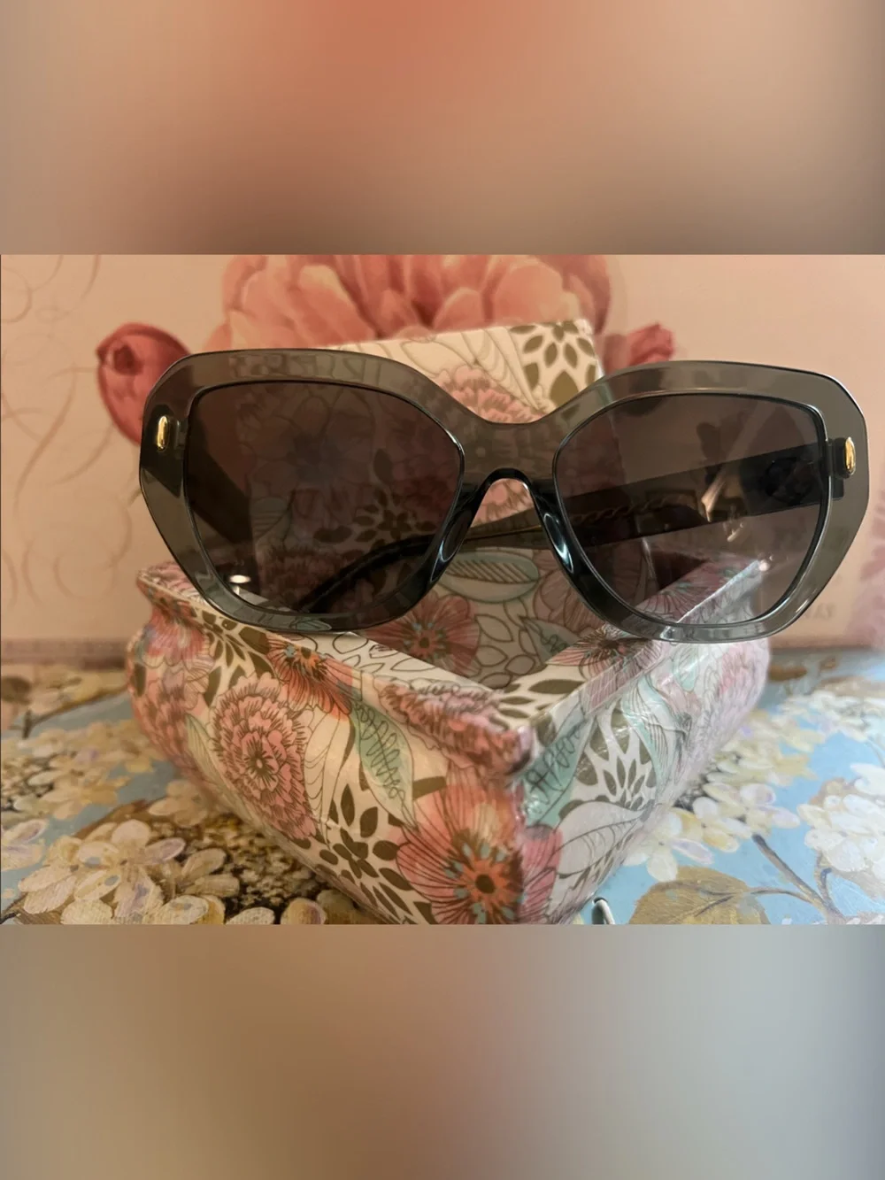 Tory Burch sage green Gloss Logo large cat eye Sunglasses